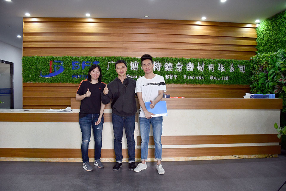 印度尼西亚客户来中国采购在线免费观看亚洲麻豆健身器材